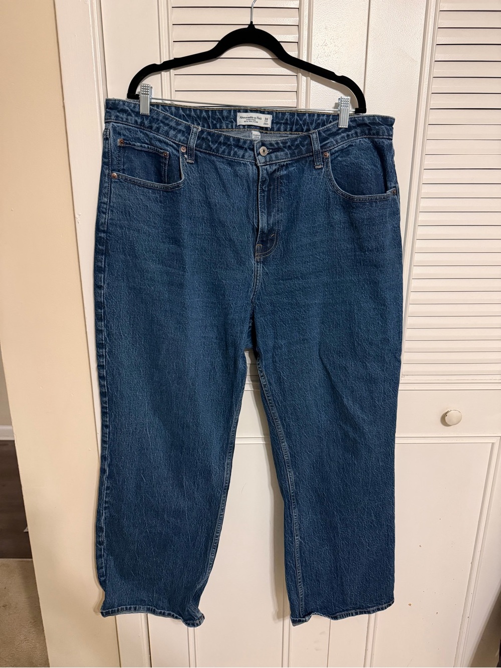 Abercrombie & Fitch HR 90’s relaxed short Dark Blue Straight-Leg Jeans